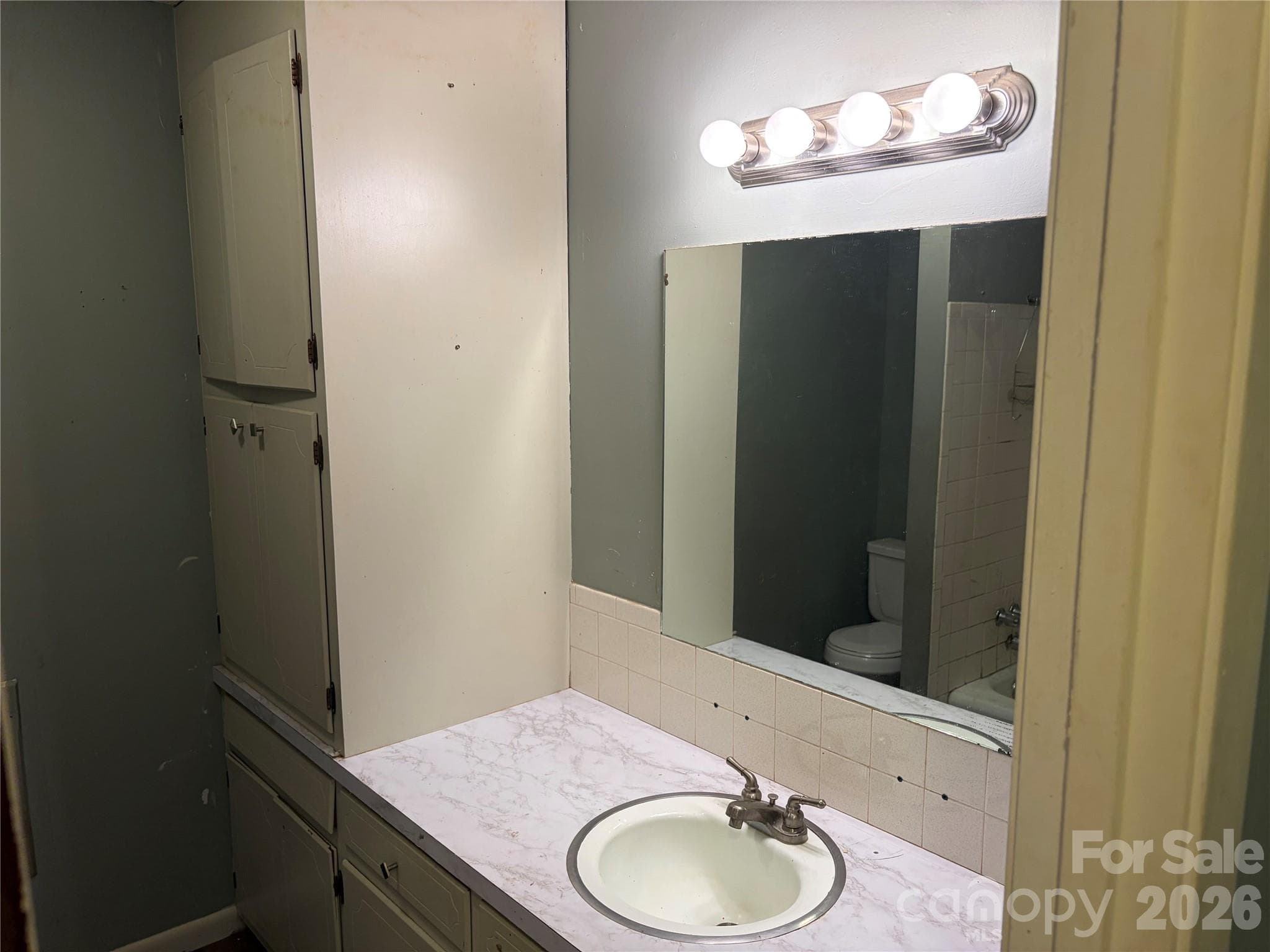 Single Family Residence at 318 Shady Lane, Norwood, photo 7 of 13