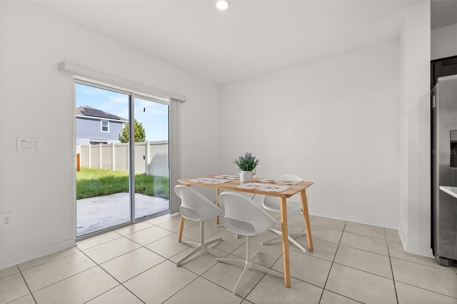 Cozy Dining Area Combined with Family room - 1334 DIEGO TER, WINTER HAVEN