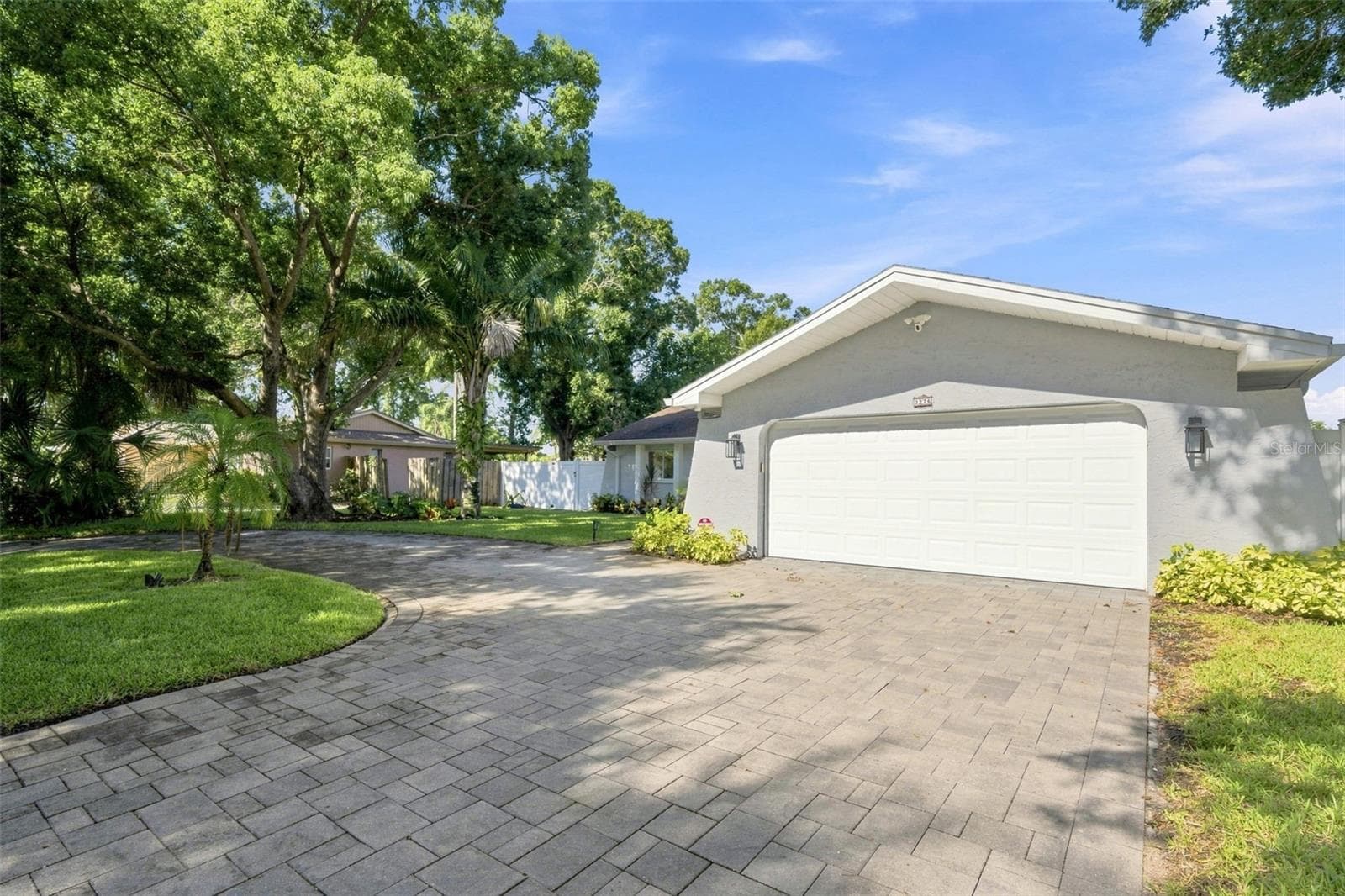 Let's start with the paved circular driveway - 3276 FOX HILL DR, CLEARWATER