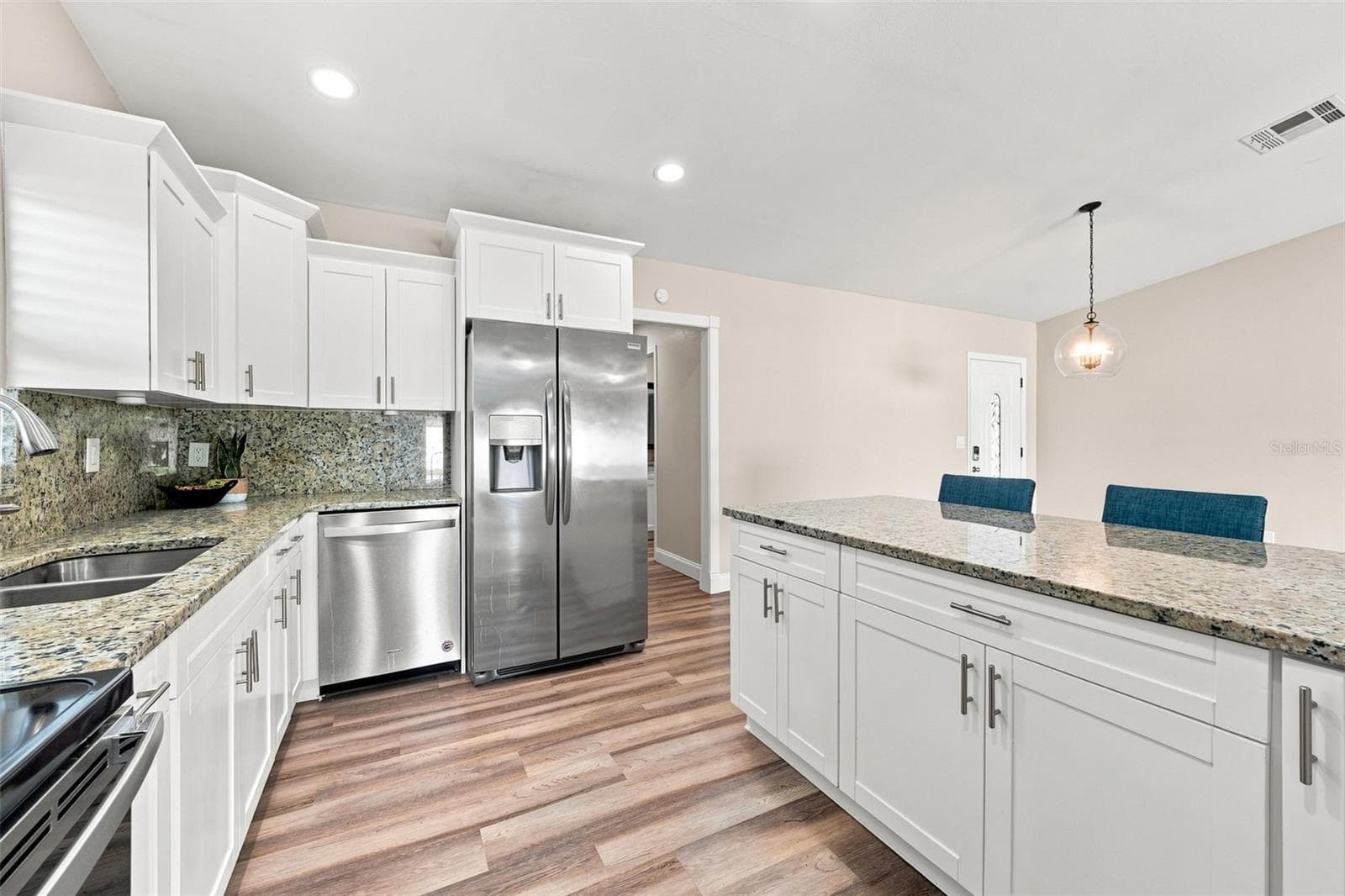 Cook's delight - 3276 FOX HILL DR, CLEARWATER