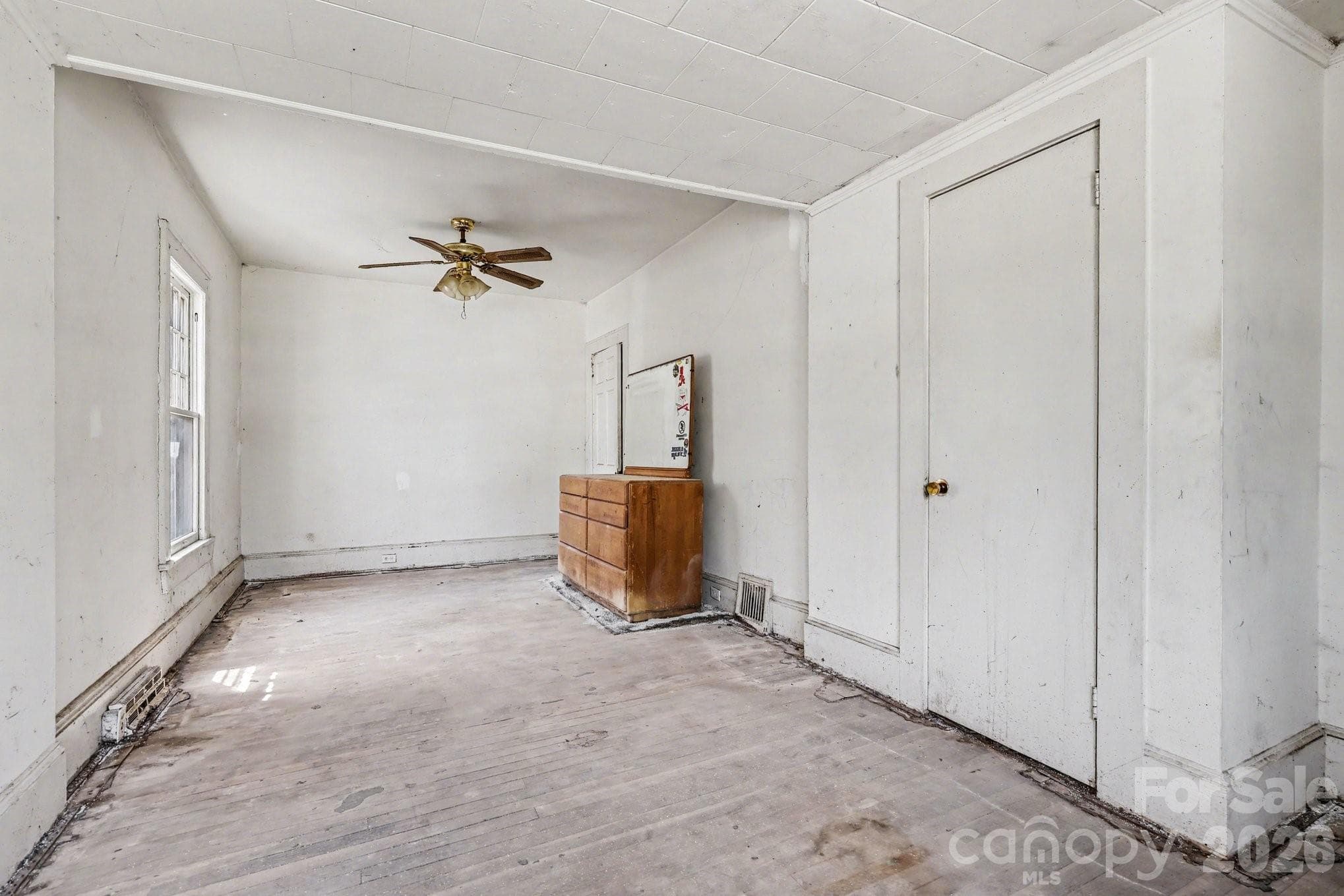 Single Family Residence at 1411 Ludwick Heights Lane, Salisbury, photo 21 of 44