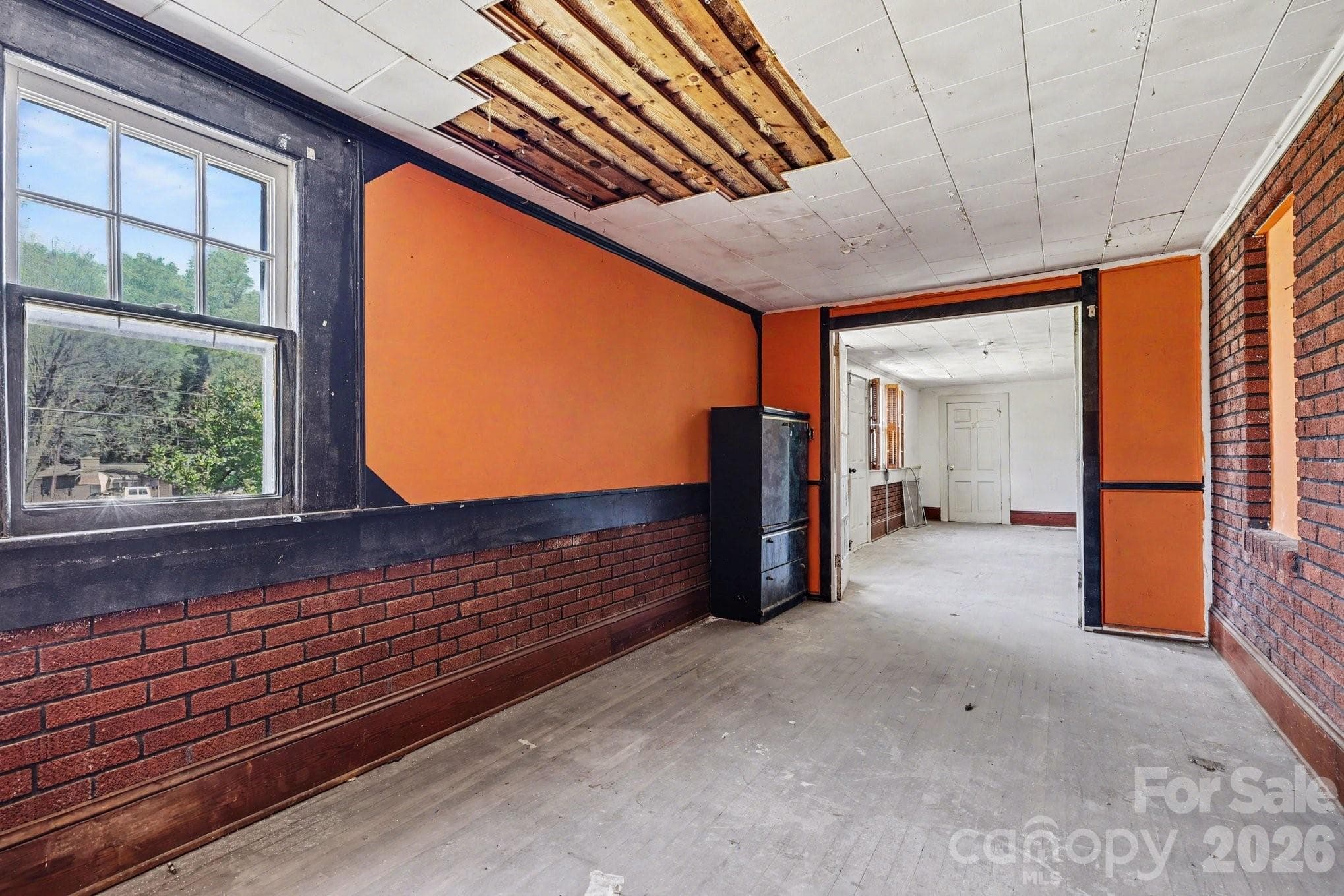 Single Family Residence at 1411 Ludwick Heights Lane, Salisbury, photo 26 of 44