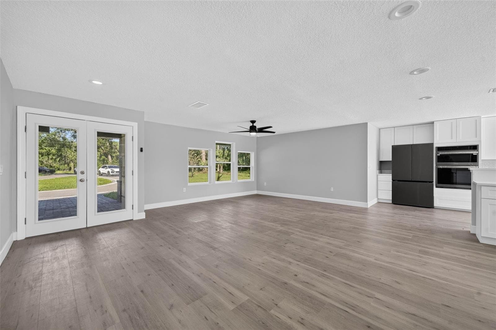 Foyer-Living room - 401 N 1ST ST, LAKE MARY