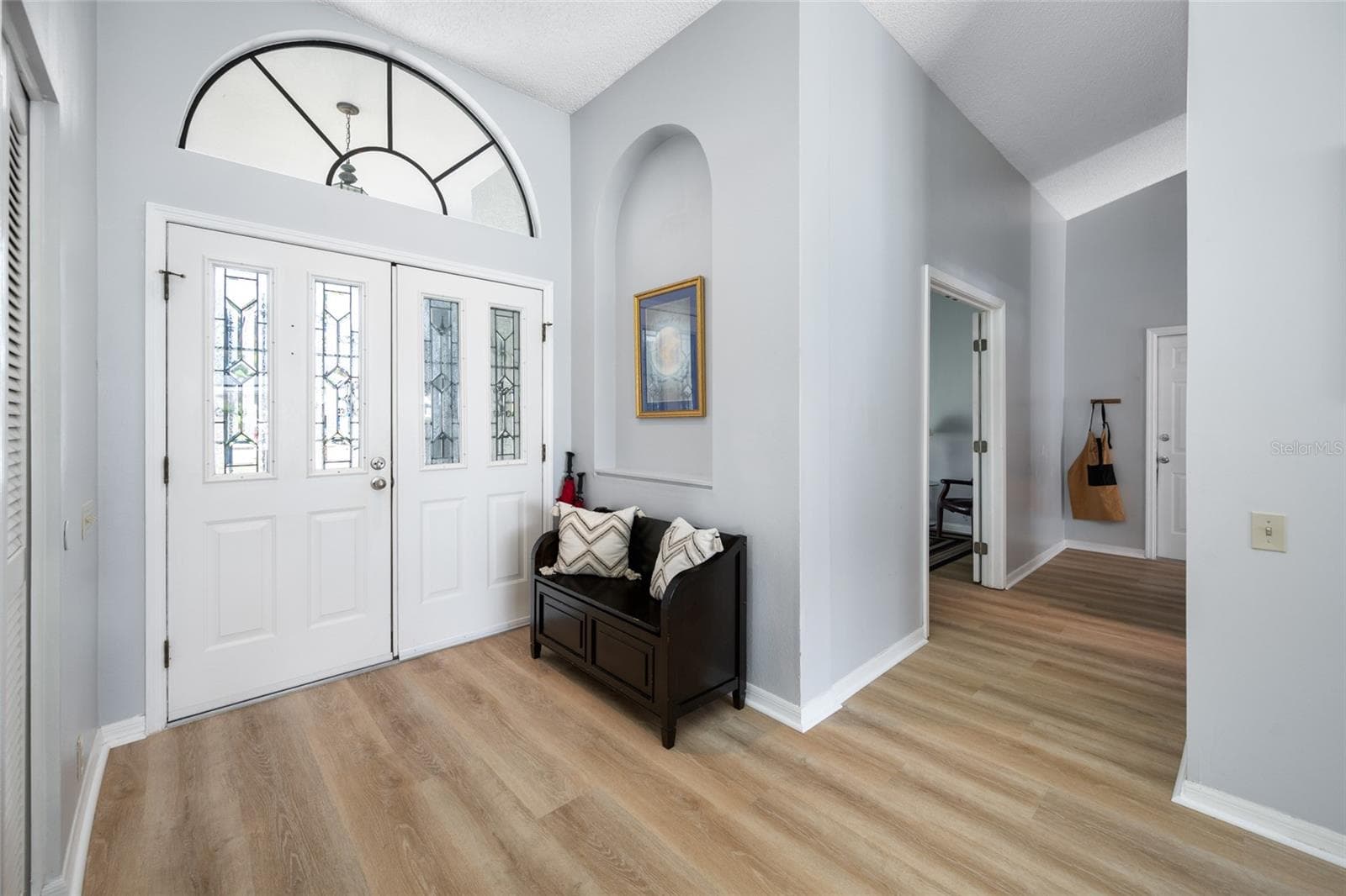 Foyer - 3225 HEARTHSTONE CT, HOLIDAY