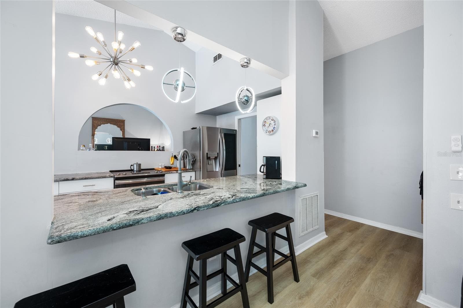 Kitchen - 3225 HEARTHSTONE CT, HOLIDAY