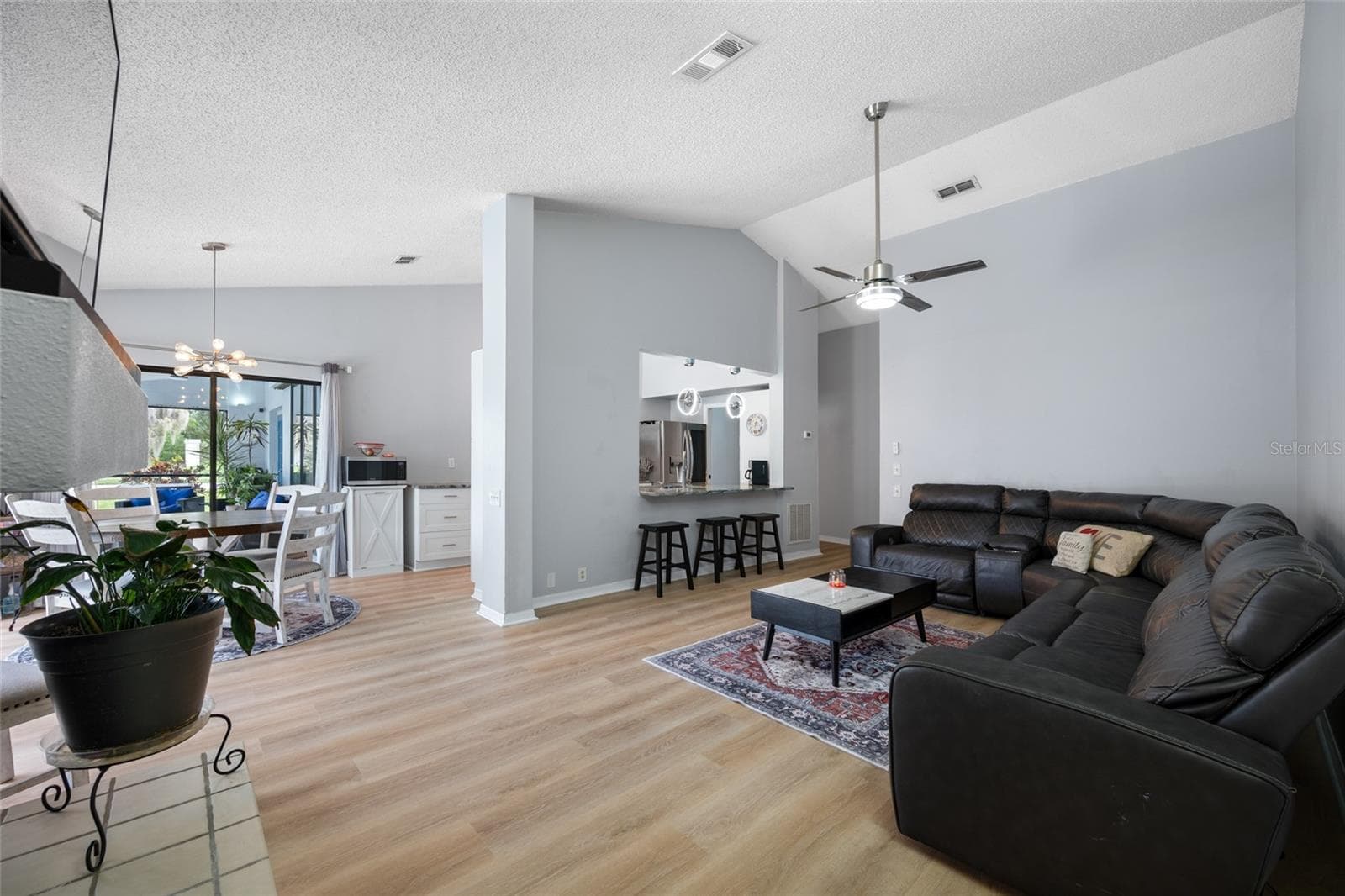 Family Room - 3225 HEARTHSTONE CT, HOLIDAY