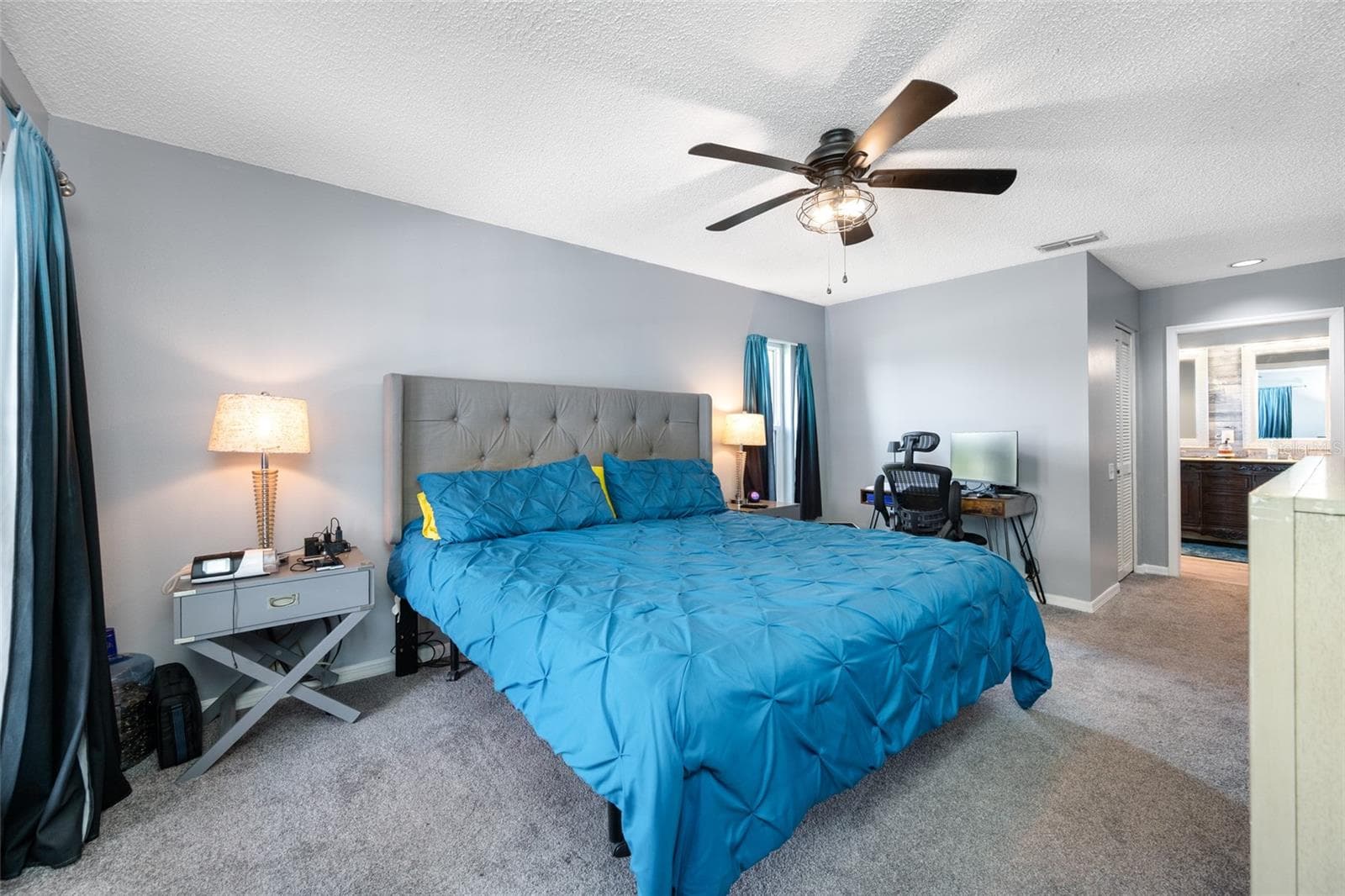 Master Bedroom - 3225 HEARTHSTONE CT, HOLIDAY