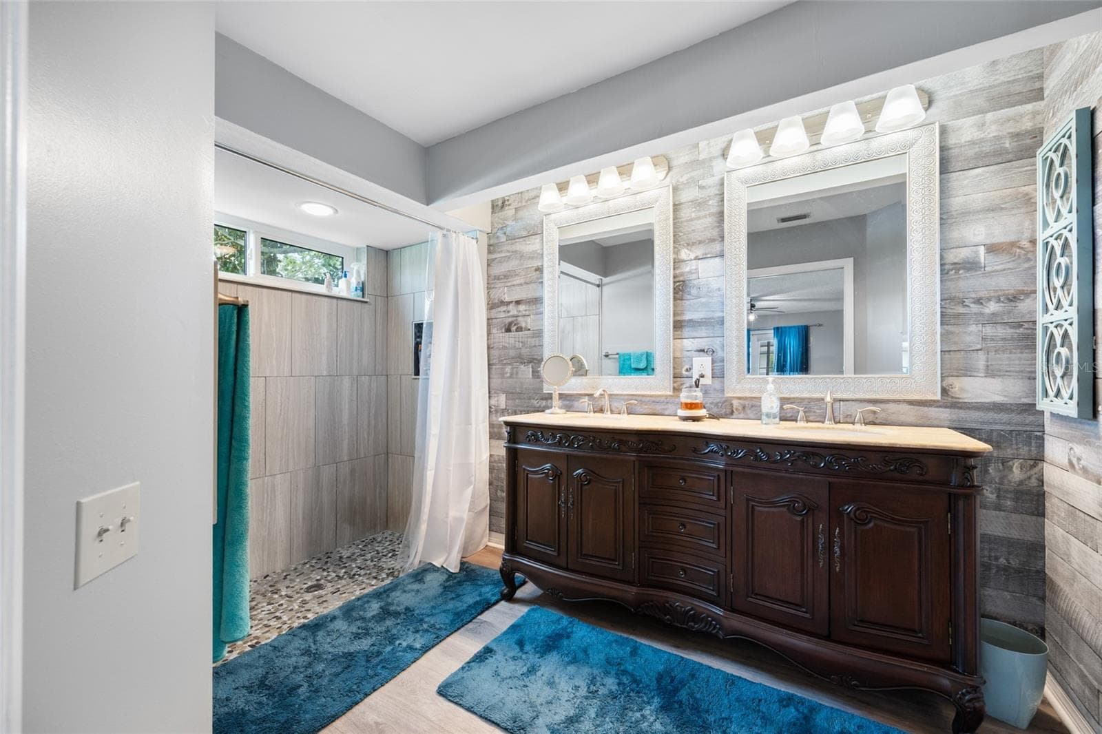 Master Bath - 3225 HEARTHSTONE CT, HOLIDAY