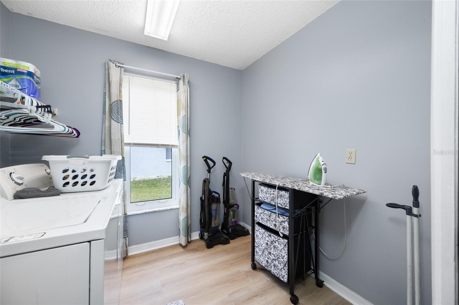 Laundry Room - 3225 HEARTHSTONE CT, HOLIDAY