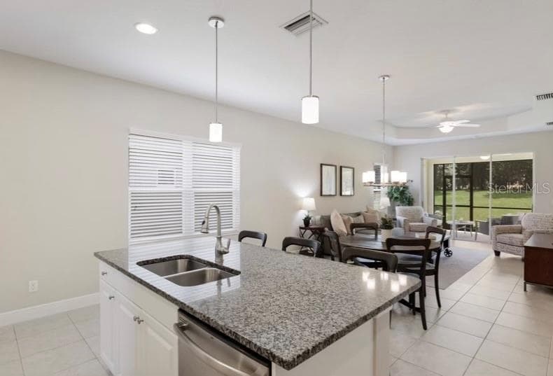 Single Family Residence at 13012 DEEP BLUE PL, BRADENTON, photo 8 of 39