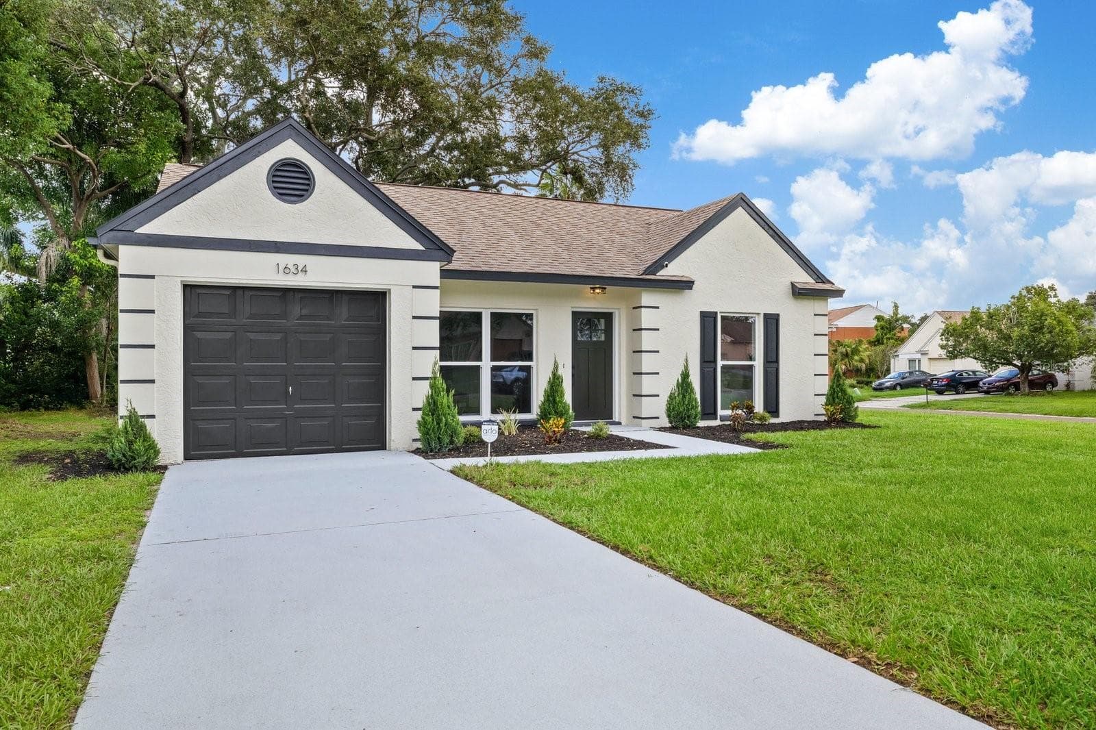 1634 CROSSRIDGE DR