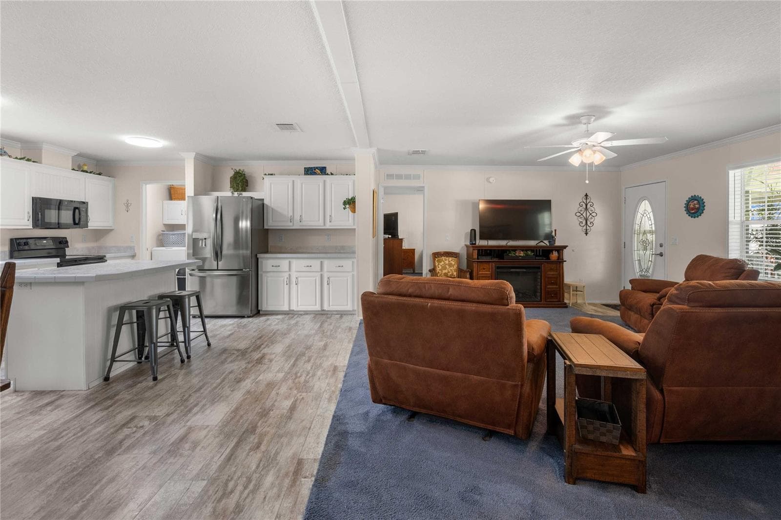 Manufactured Home at 38417 MONET DR, ZEPHYRHILLS, photo 16 of 53