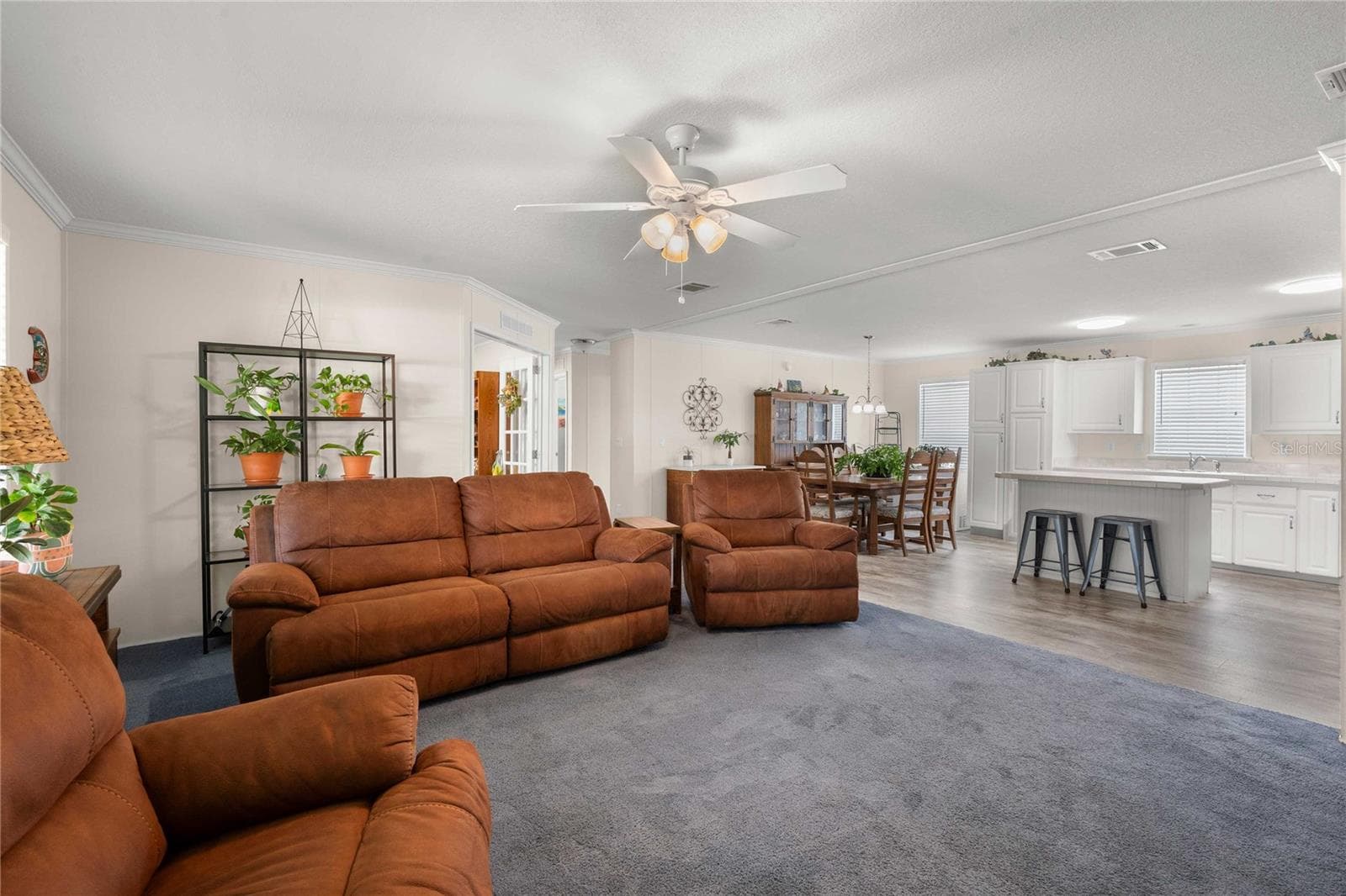 Manufactured Home at 38417 MONET DR, ZEPHYRHILLS, photo 18 of 53