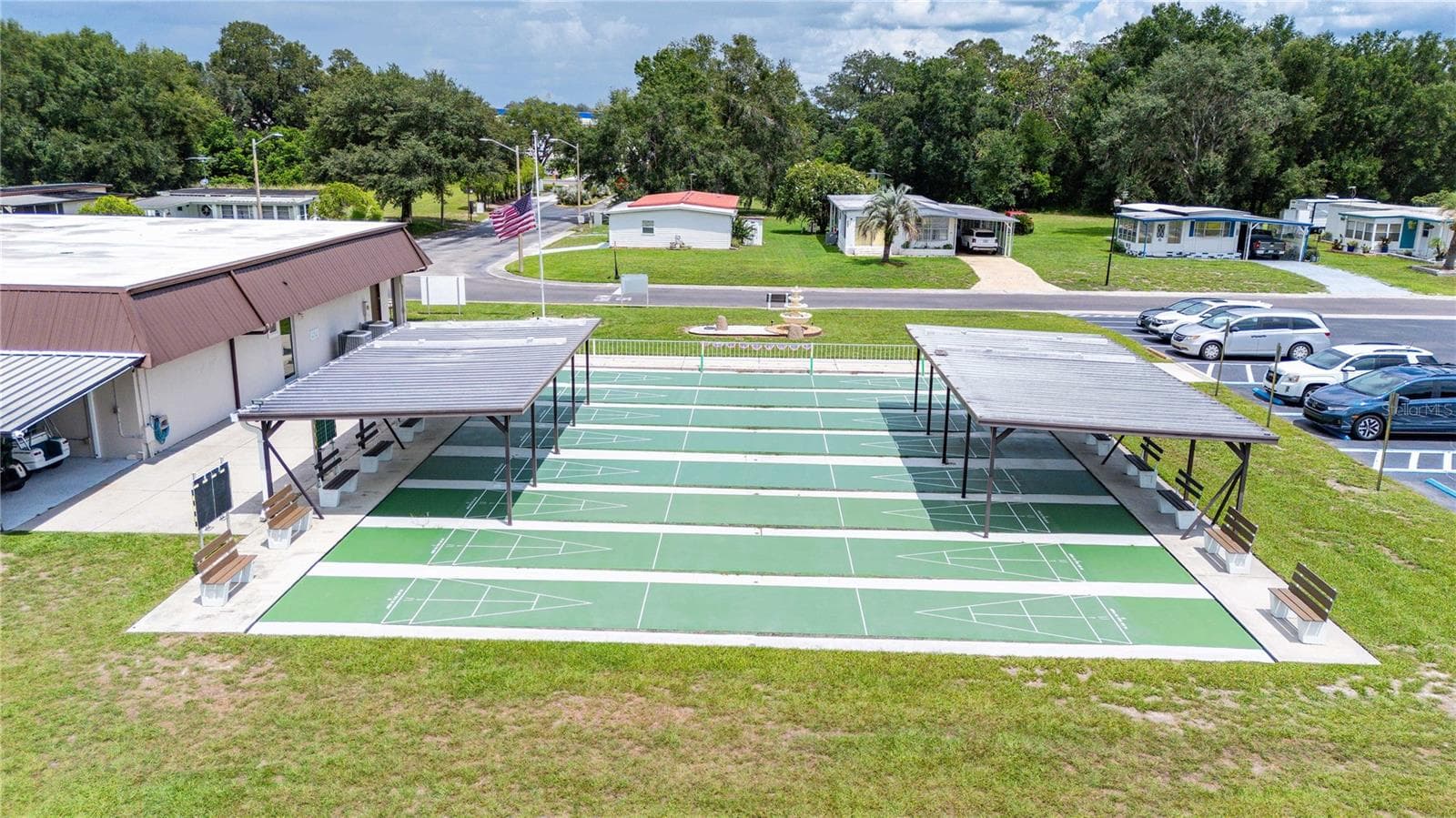 Community Shuffle area. - 38417 MONET DR, ZEPHYRHILLS
