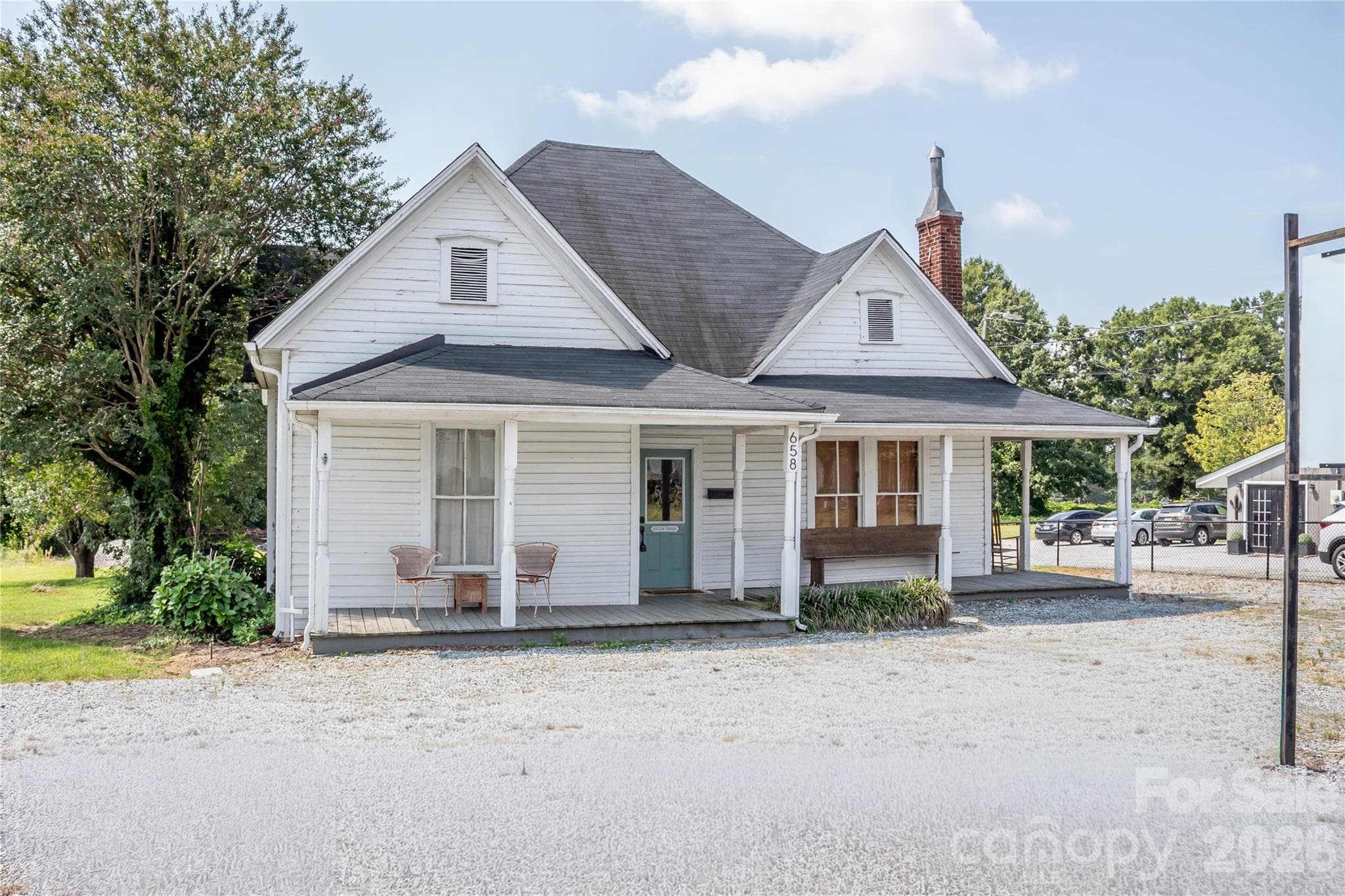 658 E Main Avenue