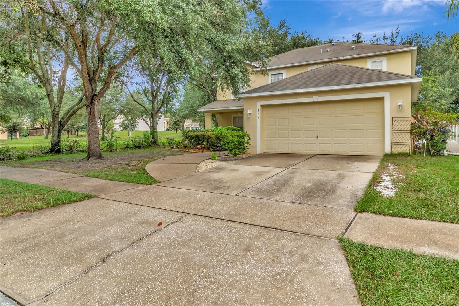 216 TRES REYES LN