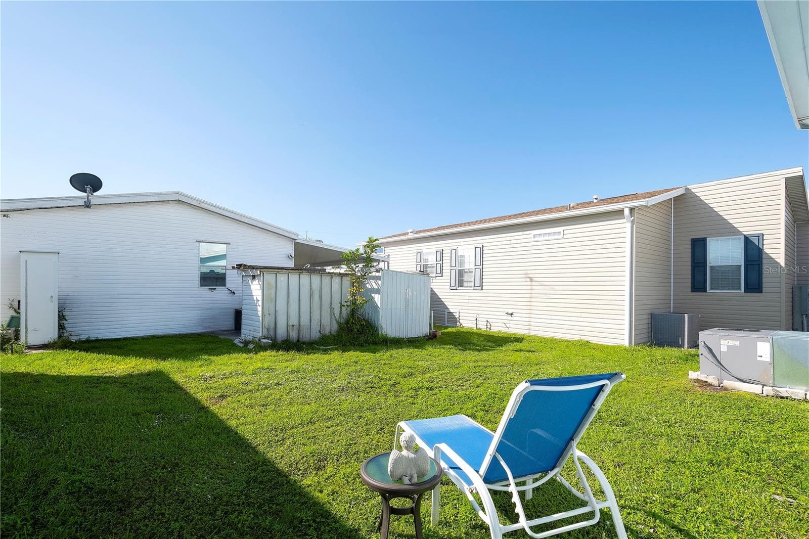 Manufactured Home at 2062 CHAMPION ST, SARASOTA, photo 24 of 36