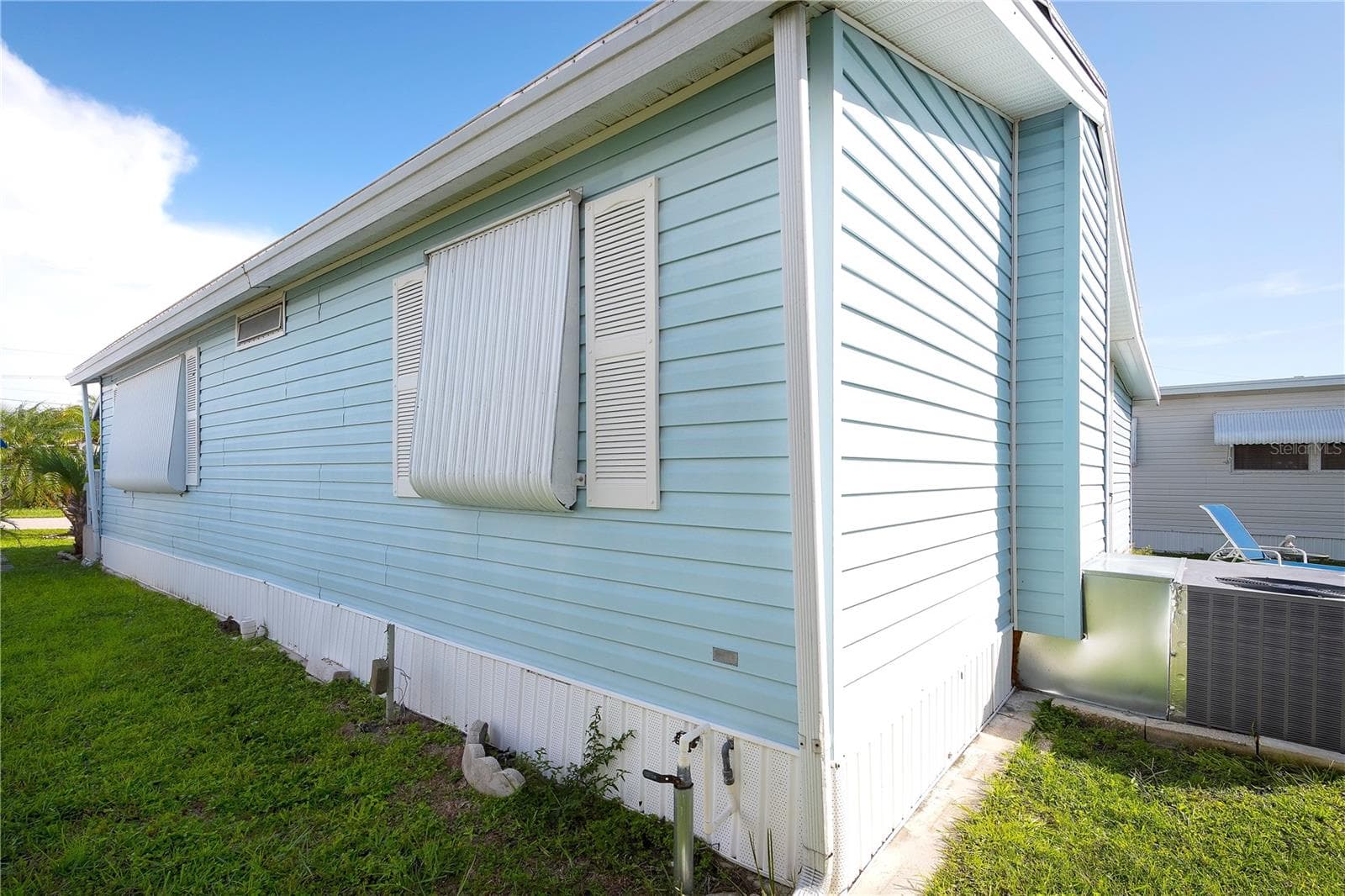 Manufactured Home at 2062 CHAMPION ST, SARASOTA, photo 25 of 36