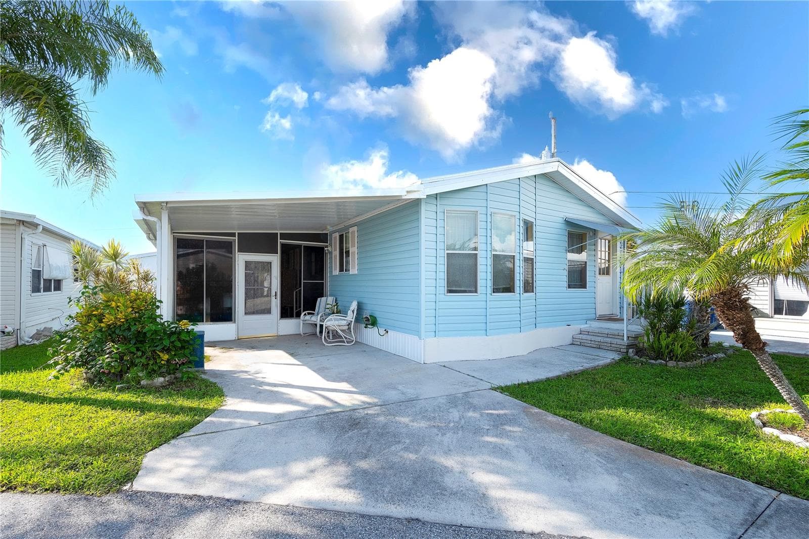Manufactured Home at 2062 CHAMPION ST, SARASOTA, photo 26 of 36
