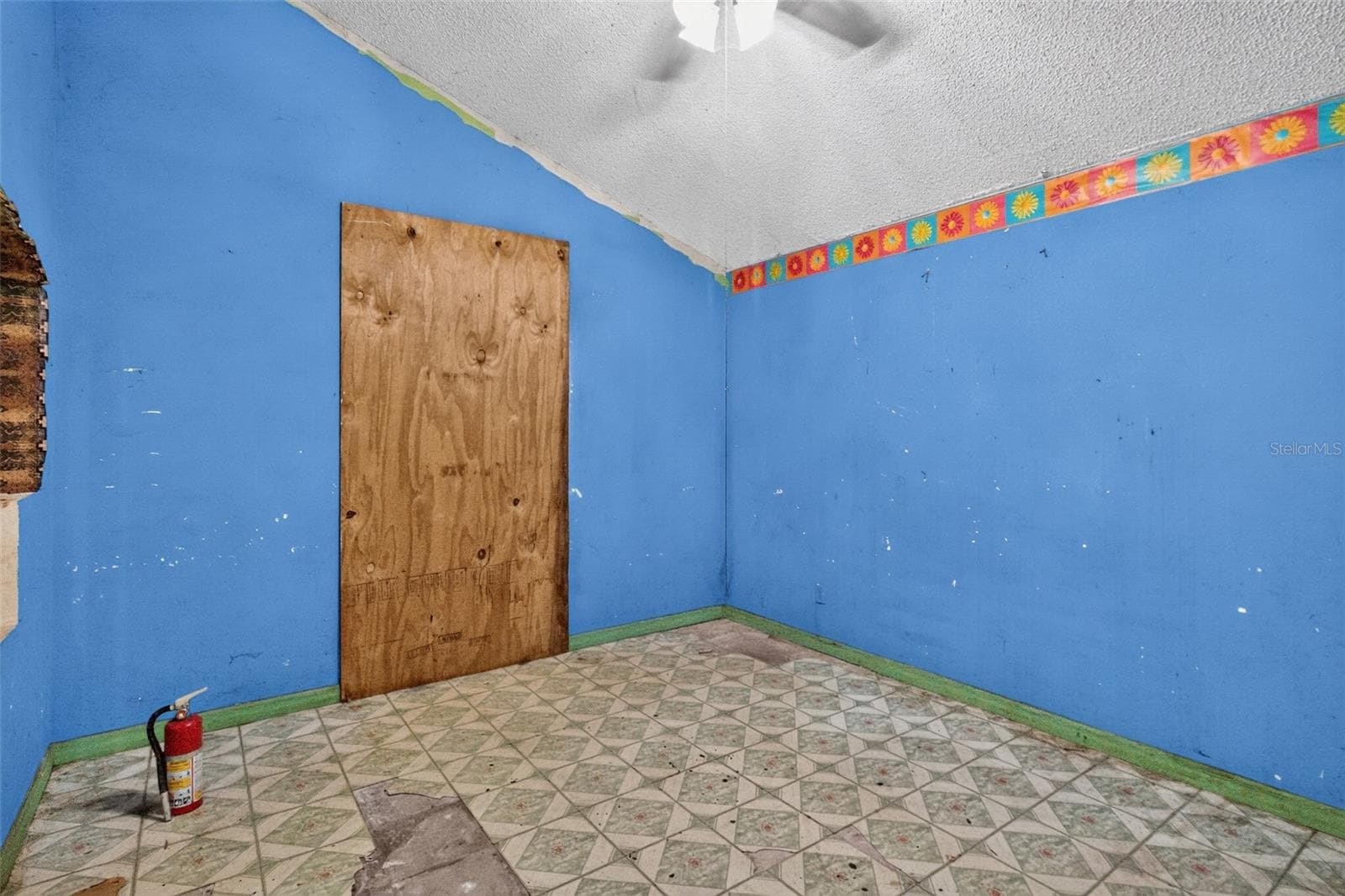 Single Family Residence at 1301 W 11TH ST, SANFORD, photo 10 of 30