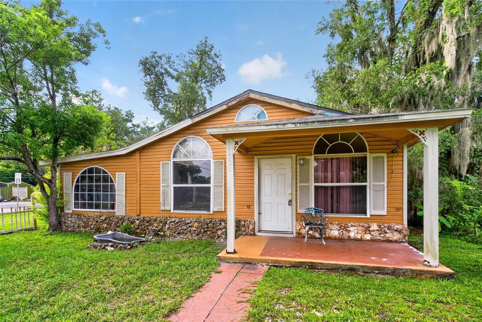 Single Family Residence at 1301 W 11TH ST, SANFORD, photo 28 of 30