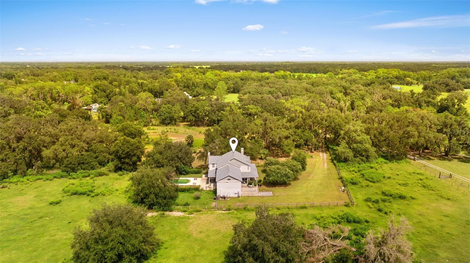 Single Family Residence at 13621 MCINTOSH RD, THONOTOSASSA, photo 11 of 35