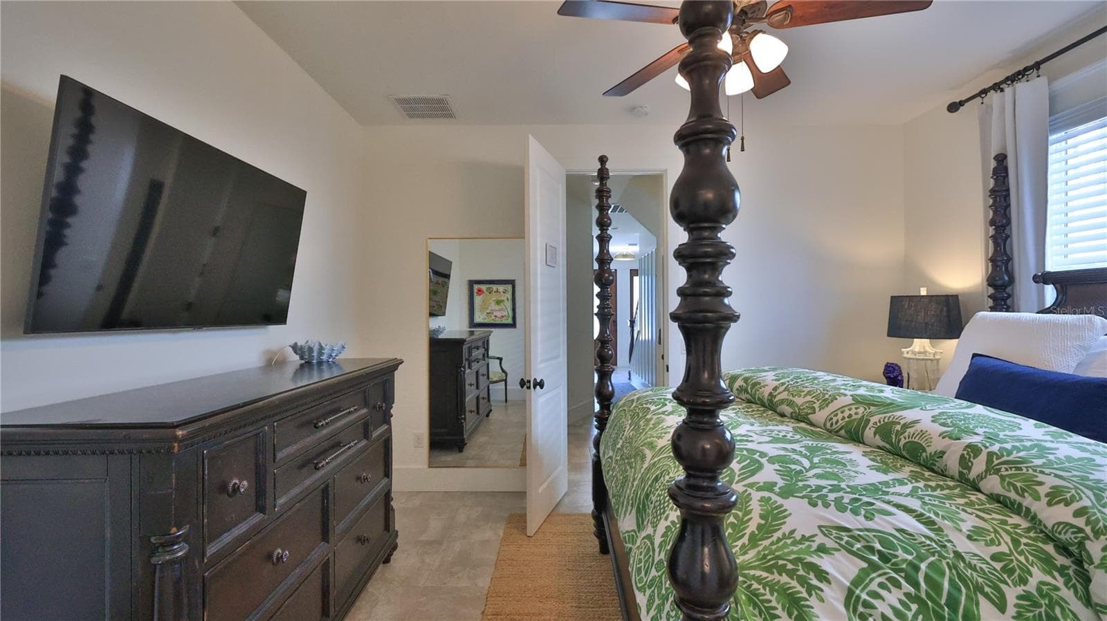 Single Family Residence at 818 OCEAN AVE, NEW SMYRNA BEACH, photo 12 of 40