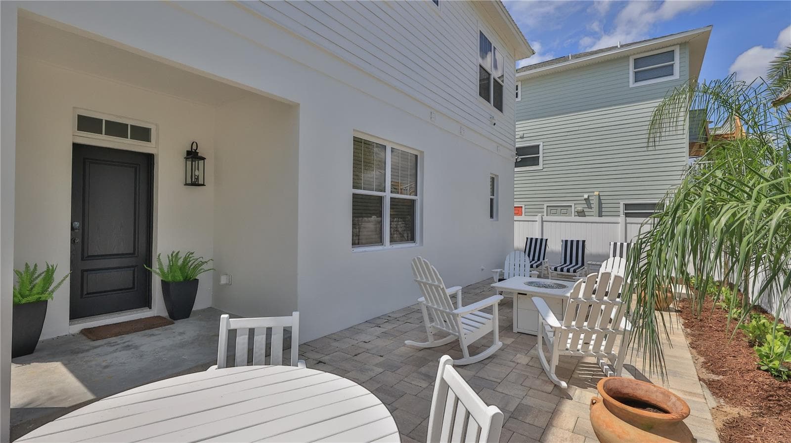 Single Family Residence at 818 OCEAN AVE, NEW SMYRNA BEACH, photo 28 of 40
