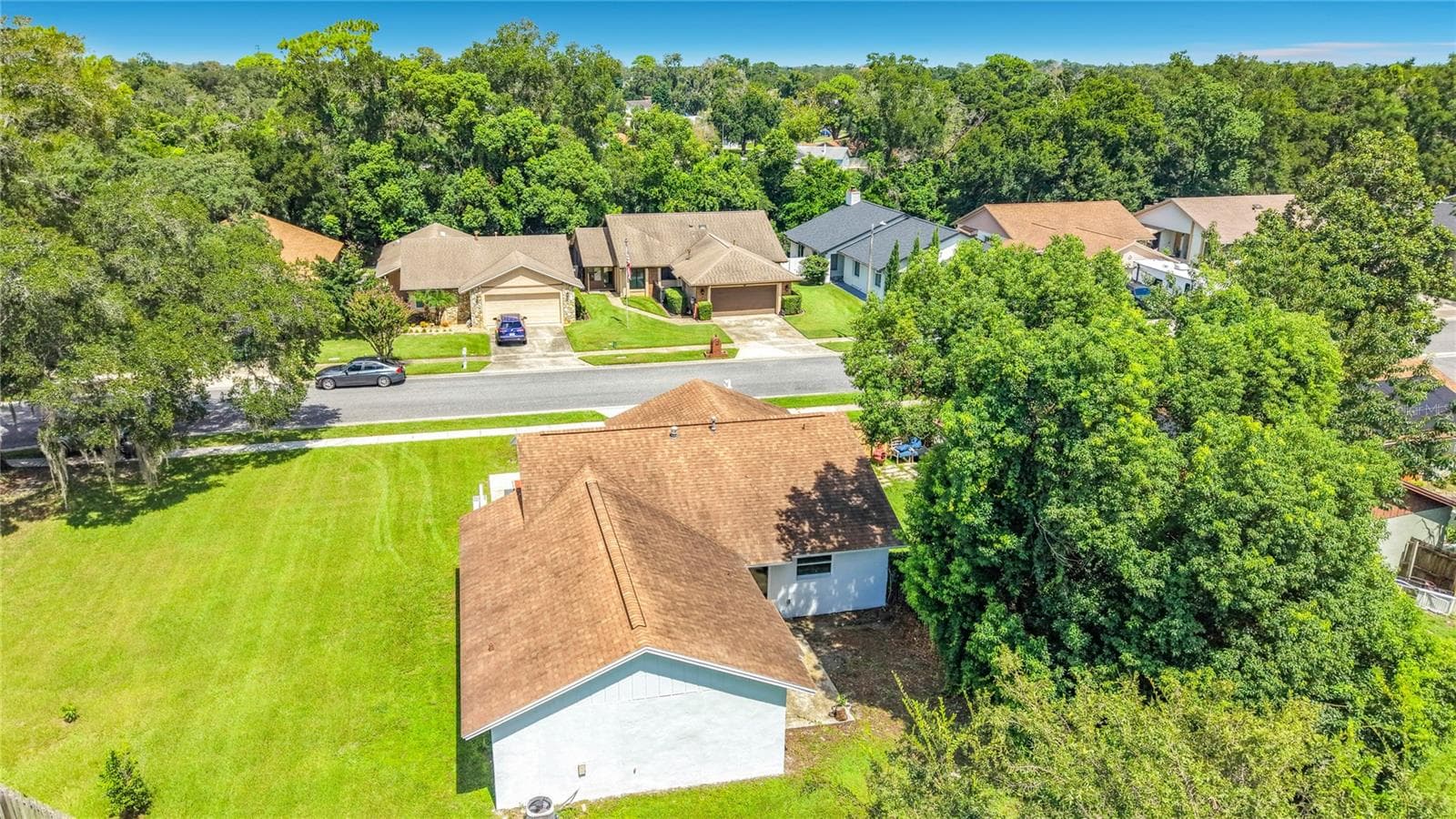 Private, oversized lot - 635 BONIVIEW LN, ALTAMONTE SPRINGS