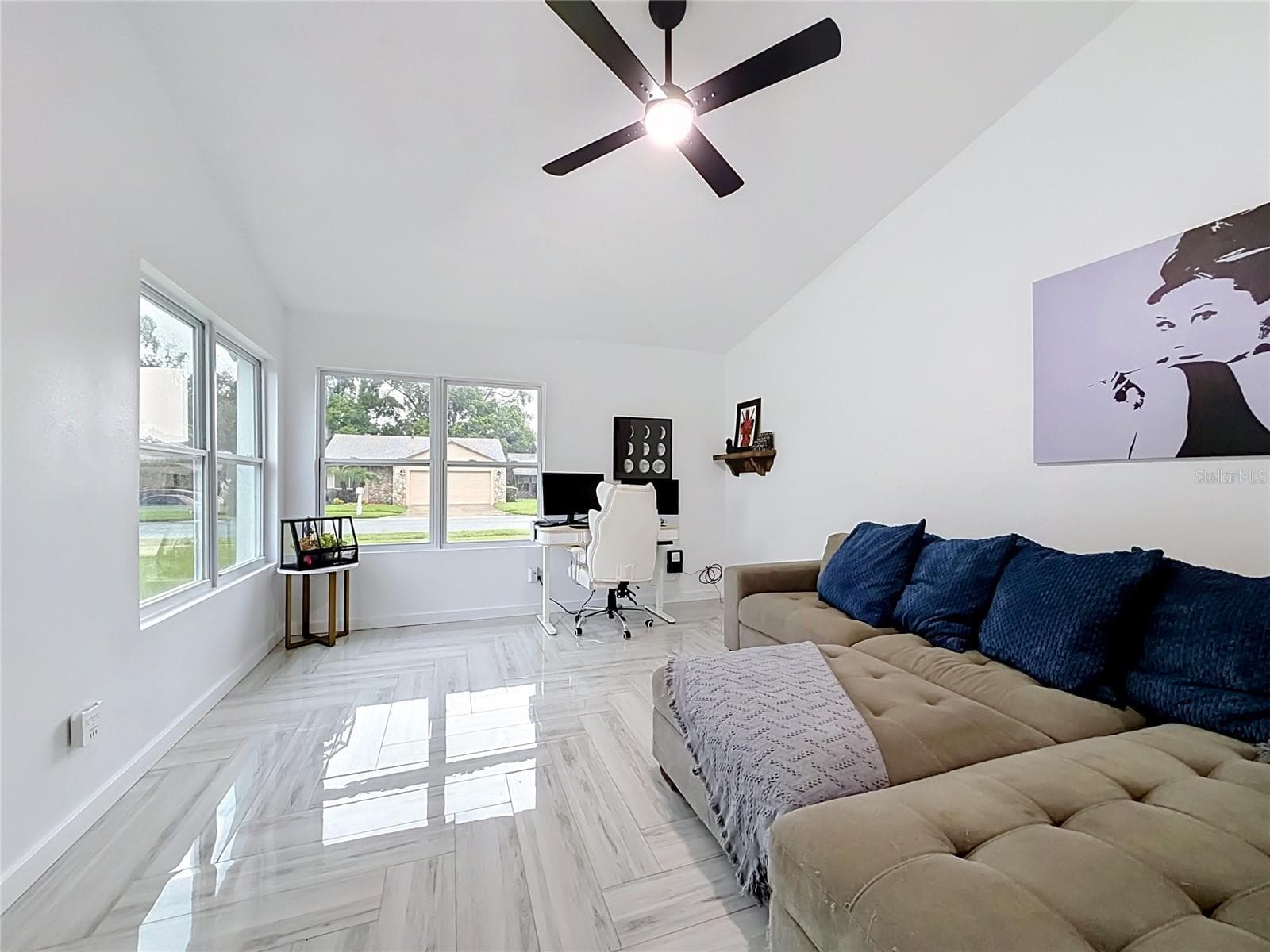 Plenty of Natural Light - 635 BONIVIEW LN, ALTAMONTE SPRINGS