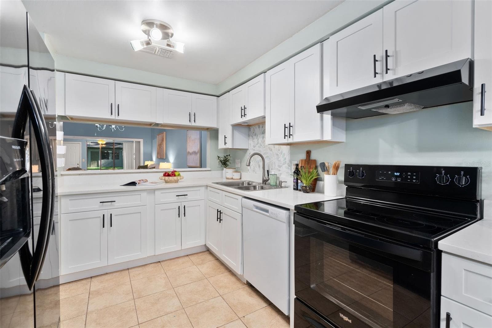 Townhouse at 612 WOODRIDGE DR, CASSELBERRY, photo 11 of 52