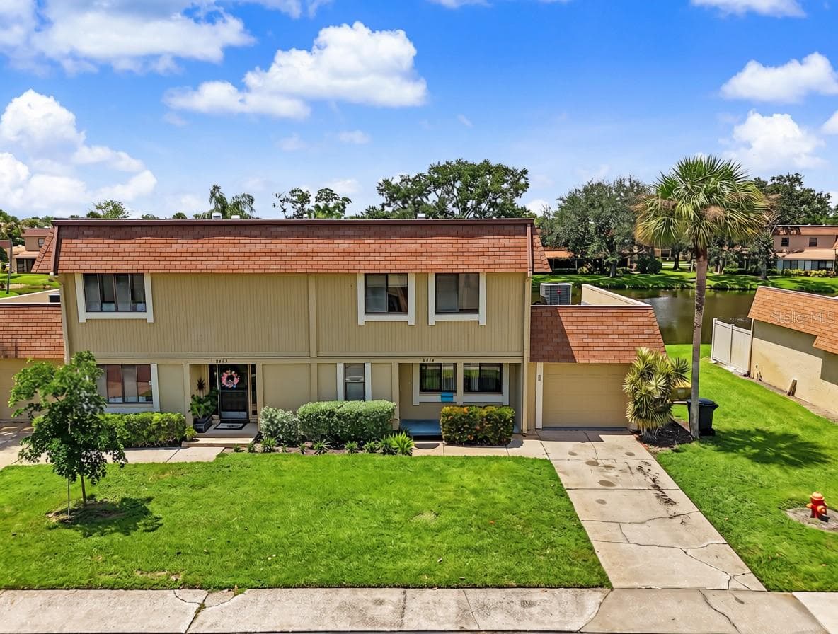 Townhouse at 8414 17TH ST N, ST PETERSBURG, photo 5 of 52