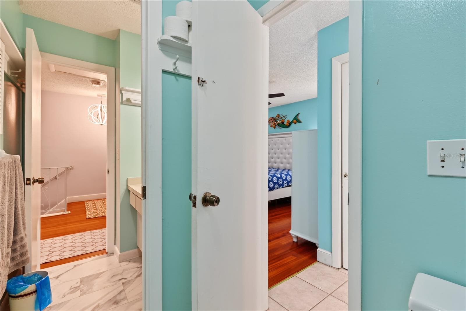 Townhouse at 8414 17TH ST N, ST PETERSBURG, photo 16 of 52