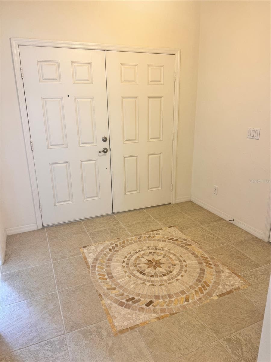 Single Family Residence at 11513 MOSSY OAK DR, ORLANDO, photo 9 of 51