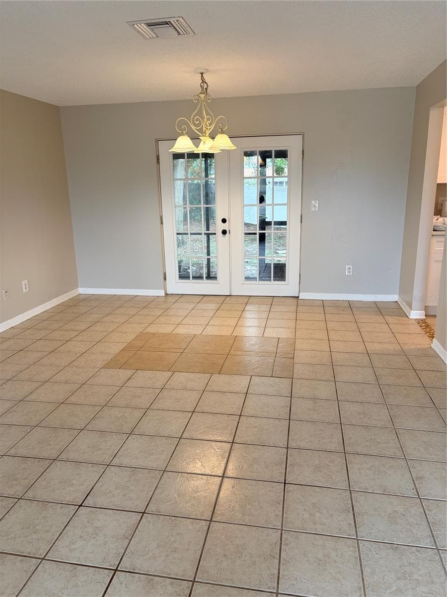 Single Family Residence at 2942 GREYNOLDS ST, DELTONA, photo 4 of 47