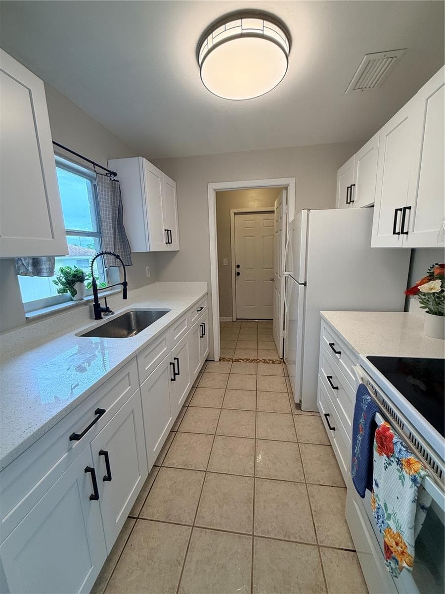 Single Family Residence at 2942 GREYNOLDS ST, DELTONA, photo 14 of 47