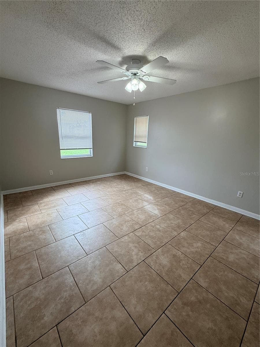 Single Family Residence at 2942 GREYNOLDS ST, DELTONA, photo 5 of 47