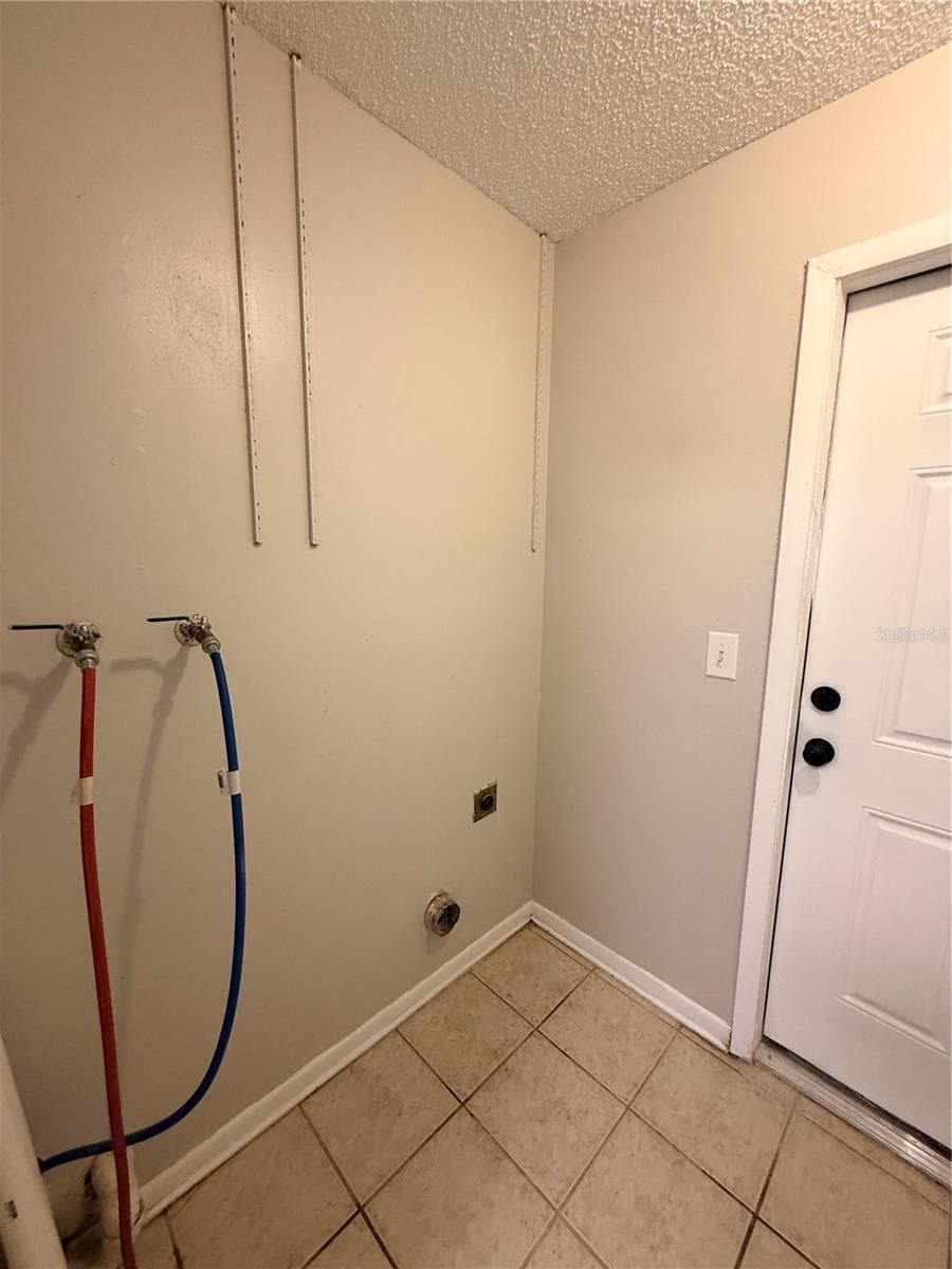Single Family Residence at 2942 GREYNOLDS ST, DELTONA, photo 31 of 47