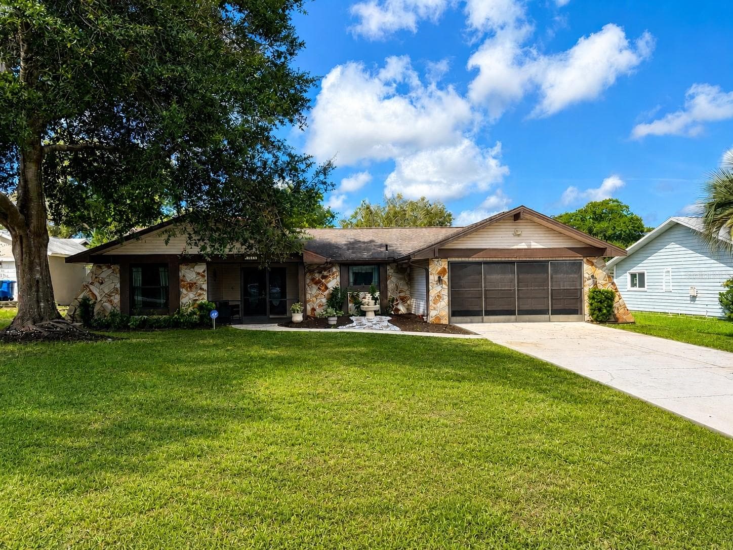 7401 GALLOWAY RD