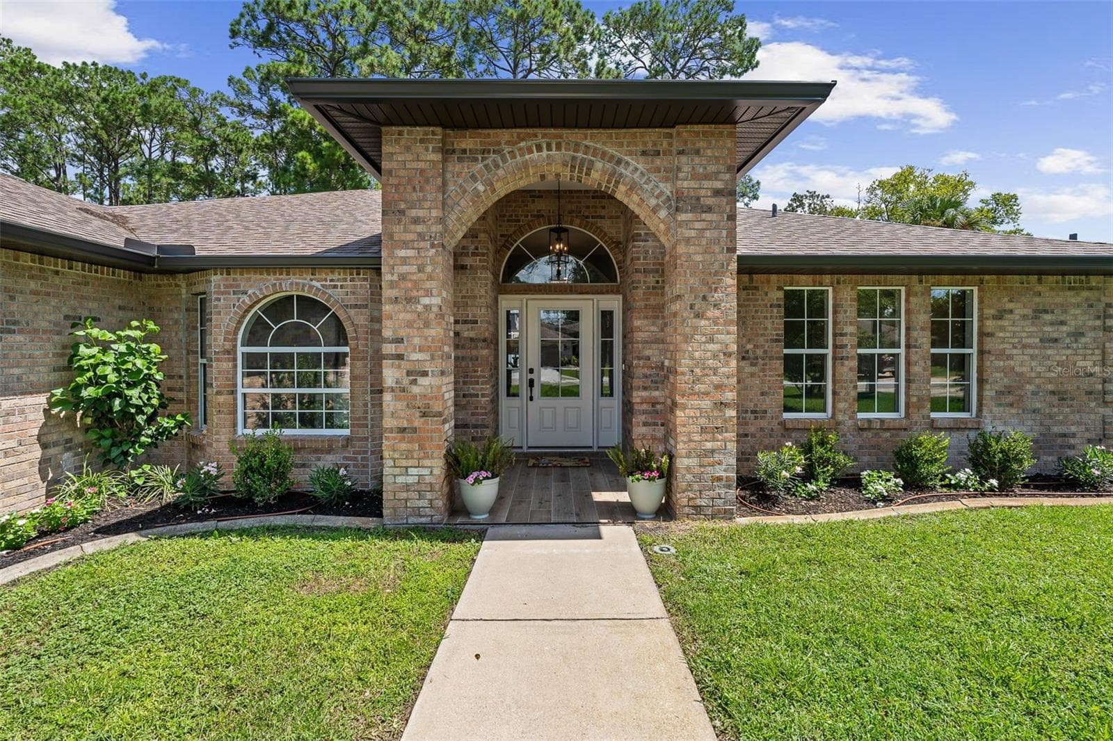 Front Entry - 173 BAYSIDE DR, PALM COAST