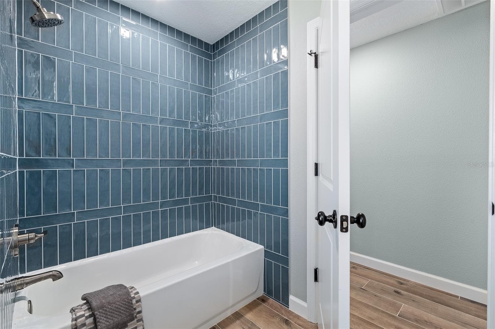 Guest Bathroom - 173 BAYSIDE DR, PALM COAST