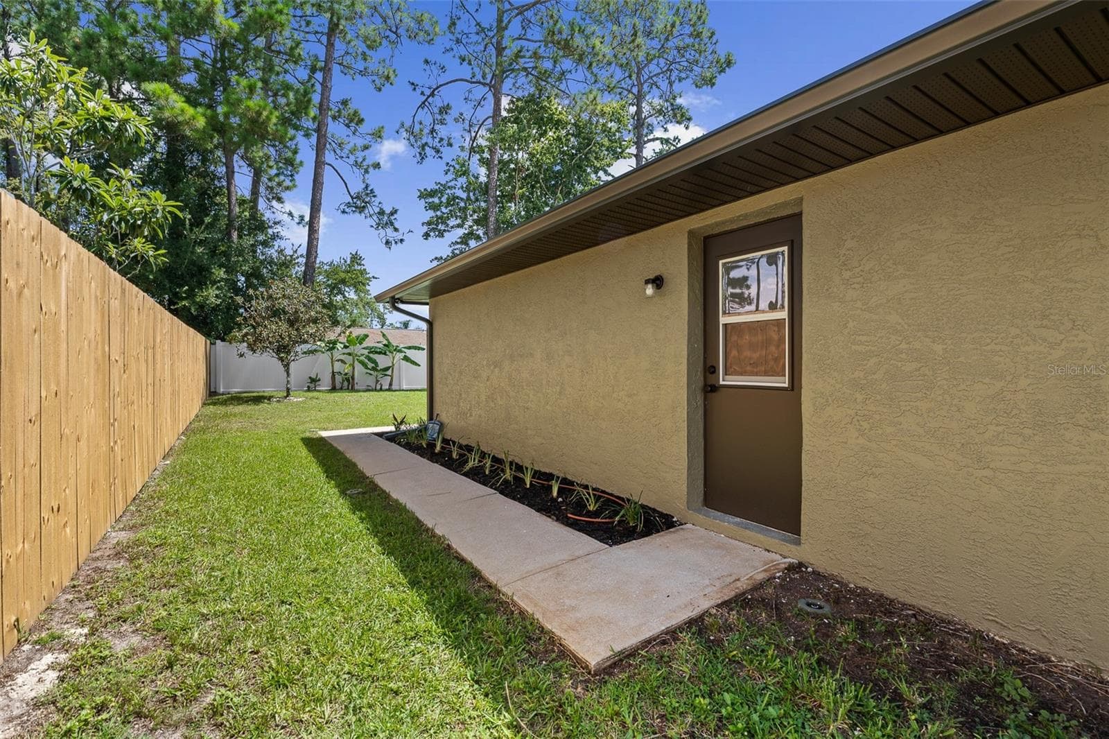 Back Yard - 173 BAYSIDE DR, PALM COAST