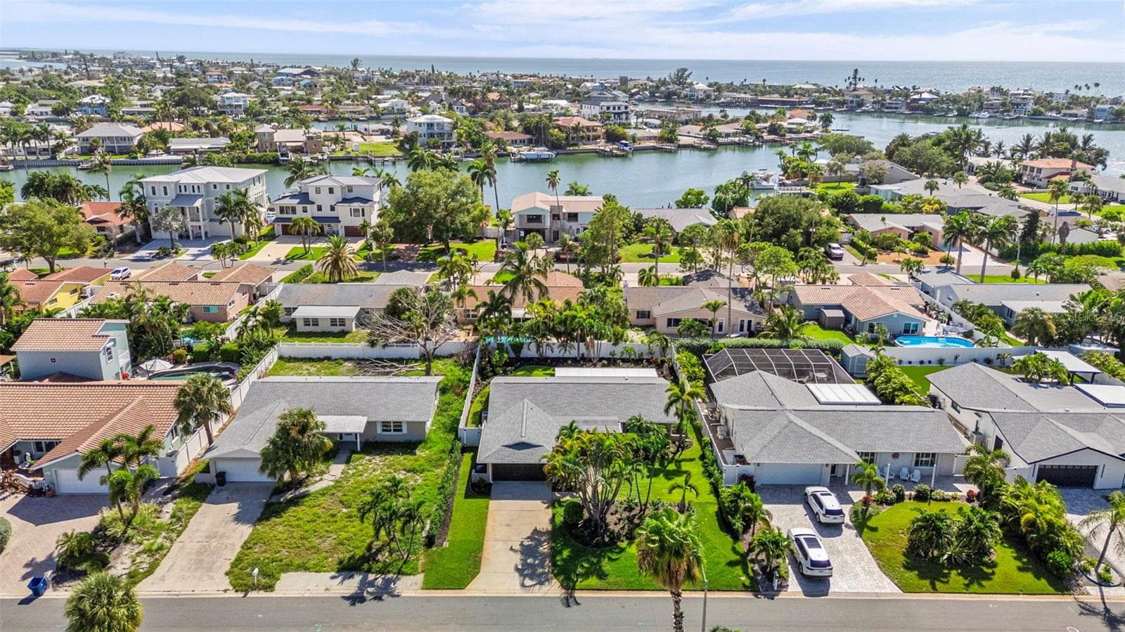 Single Family Residence at 251 N JULIA CIR, ST PETE BEACH, photo 40 of 48