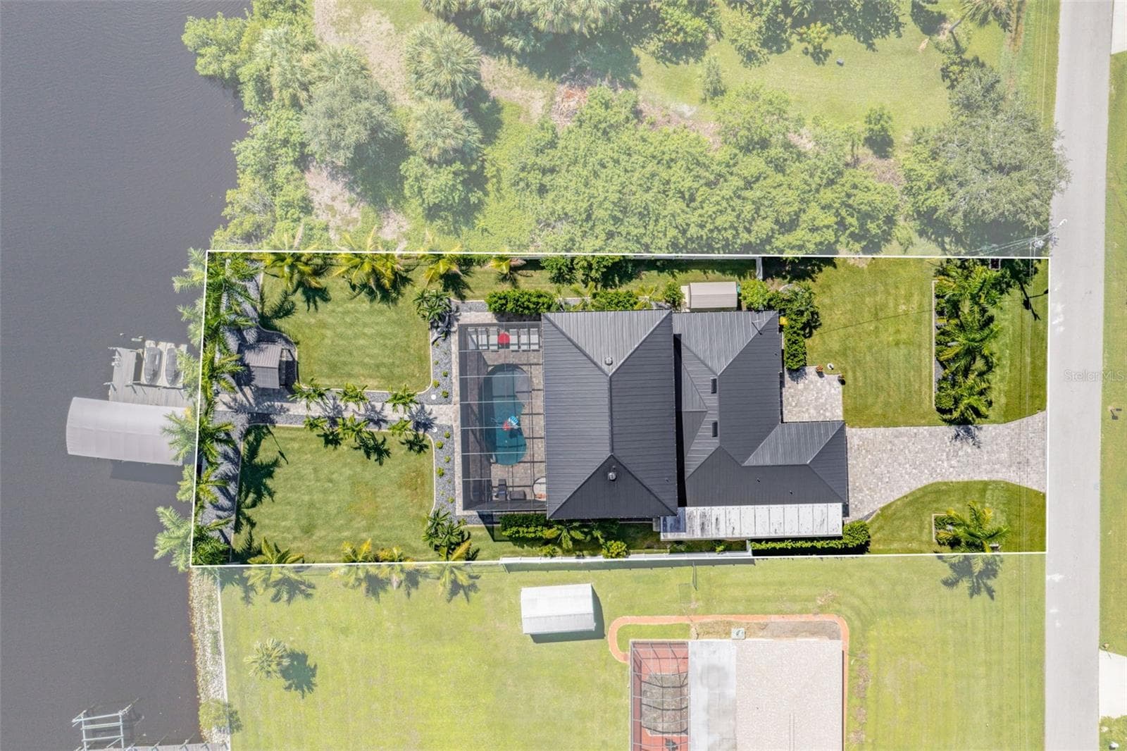 Single Family Residence at 2424 HARBOUR DR, PUNTA GORDA, photo 27 of 100