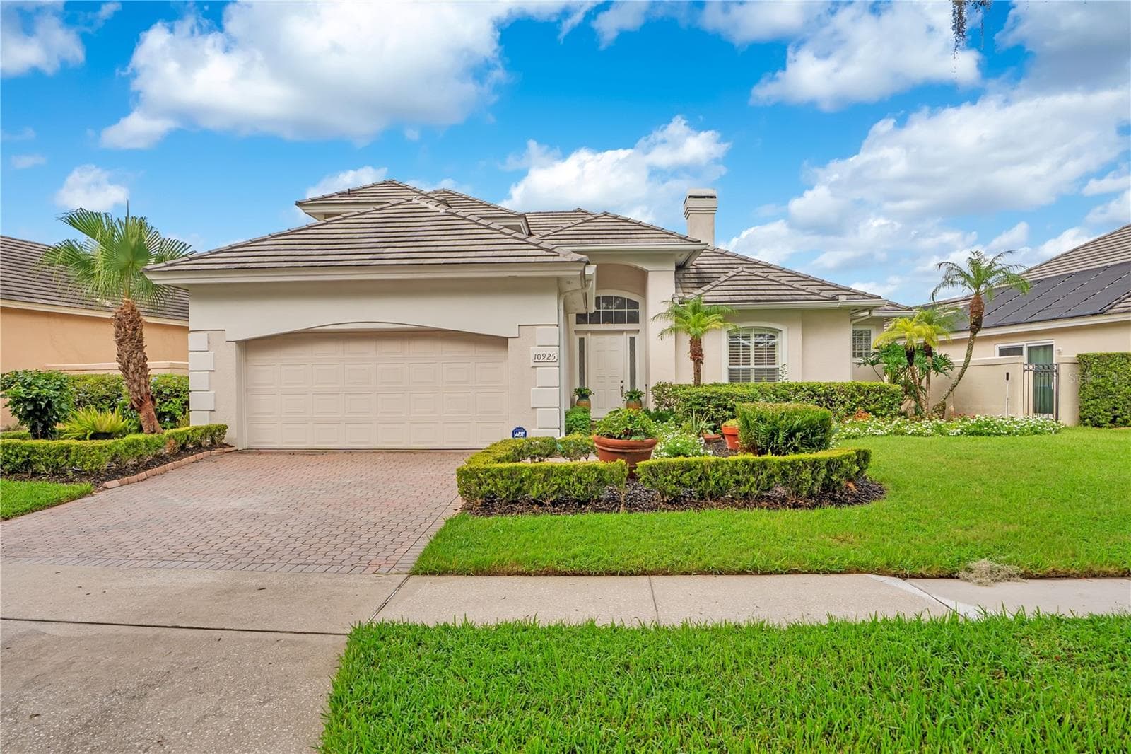 Single Family Residence at 10925 WOODCHASE CIR, ORLANDO, photo 4 of 46