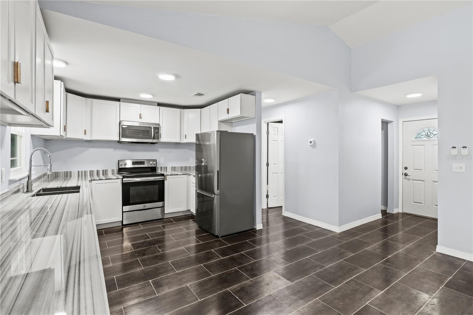 Single Family Residence at 6617 MAUNA LOA BLVD, SARASOTA, photo 18 of 78