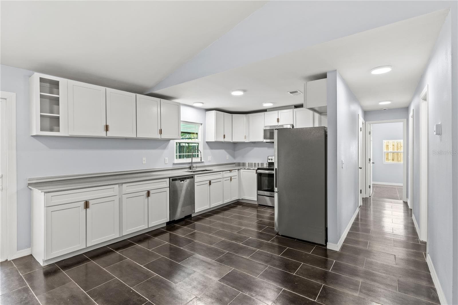 Single Family Residence at 6617 MAUNA LOA BLVD, SARASOTA, photo 20 of 78
