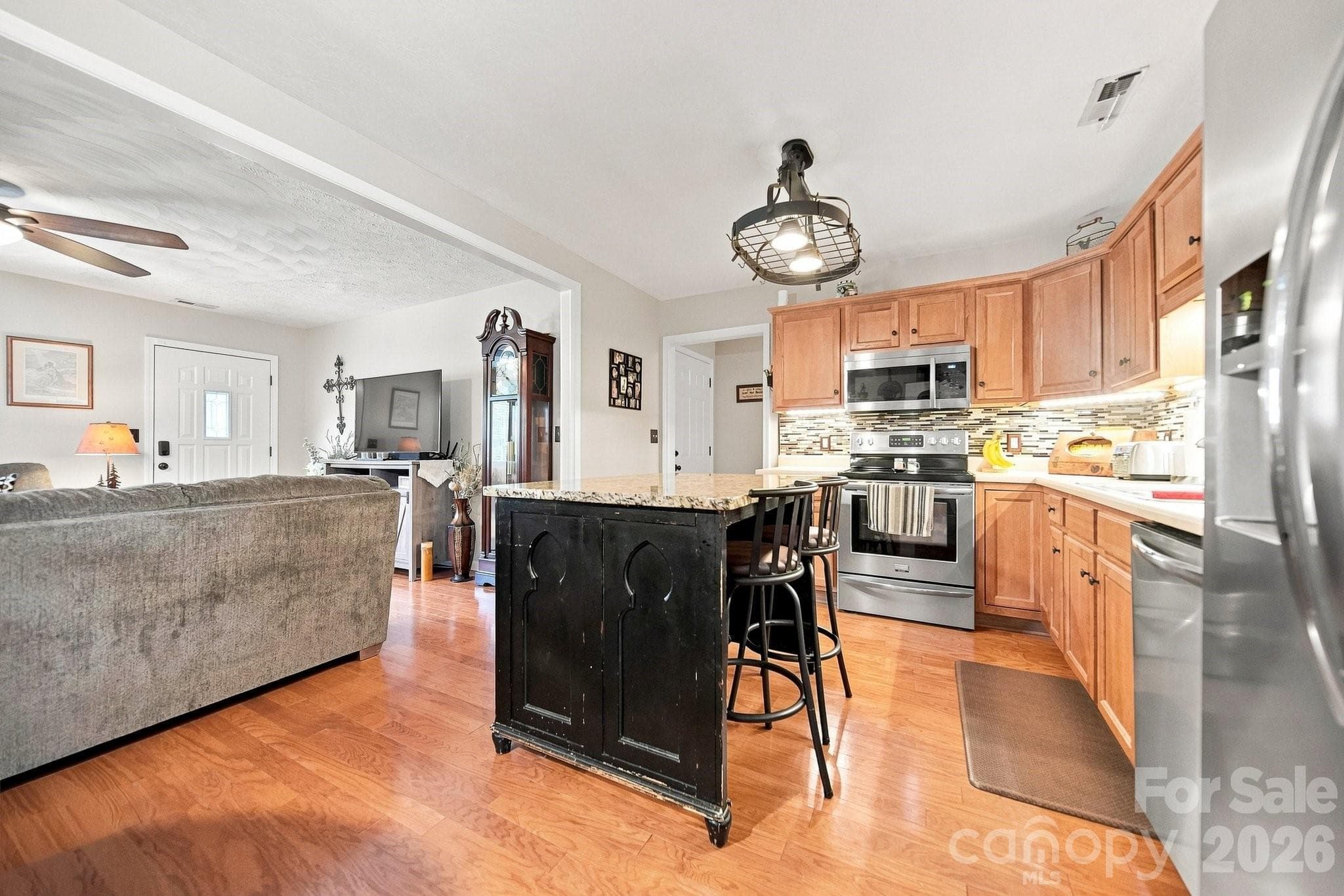 Townhouse at 803 Whetstone Place SW, Conover, photo 9 of 30