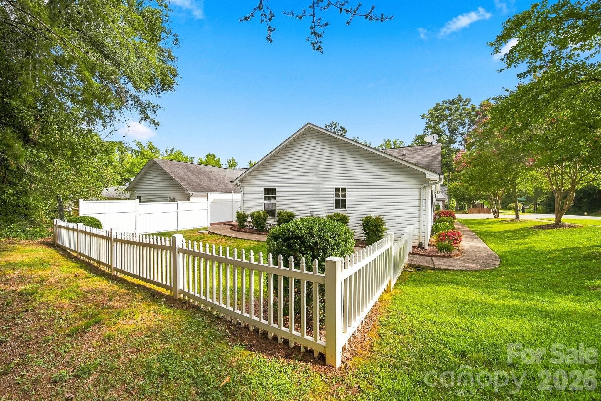 Townhouse at 803 Whetstone Place SW, Conover, photo 22 of 30