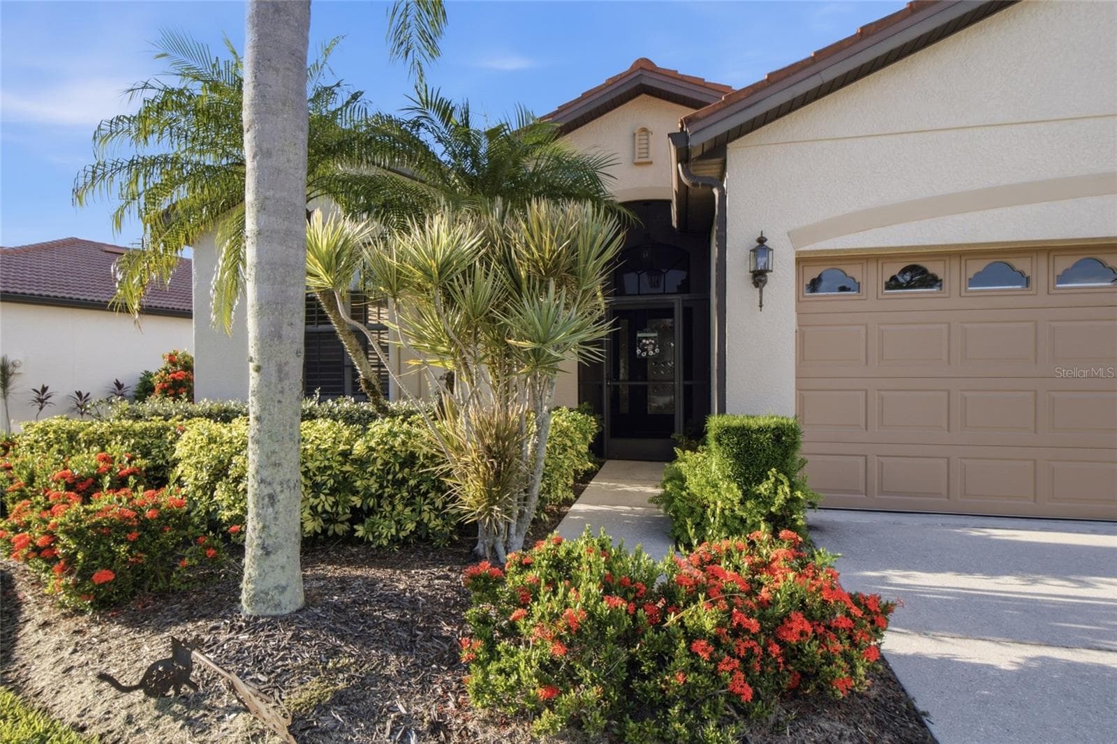 Single Family Residence at 1884 BATELLO DR, VENICE, photo 2 of 44